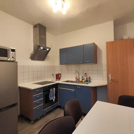 Apartmán Schoene 1 Raum, 1 - 3 Bett In Stassfurt