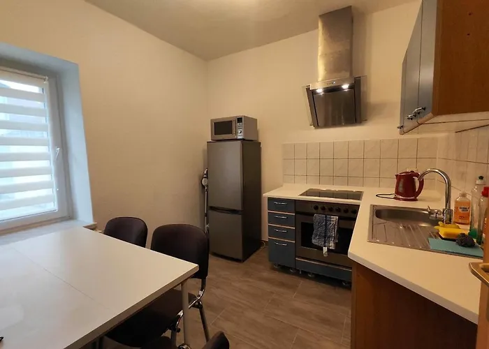 公寓 Schoene 1 Raum, 1 - 3 Bett In 施塔斯富尔特